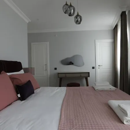 Ulus Suites Apartment